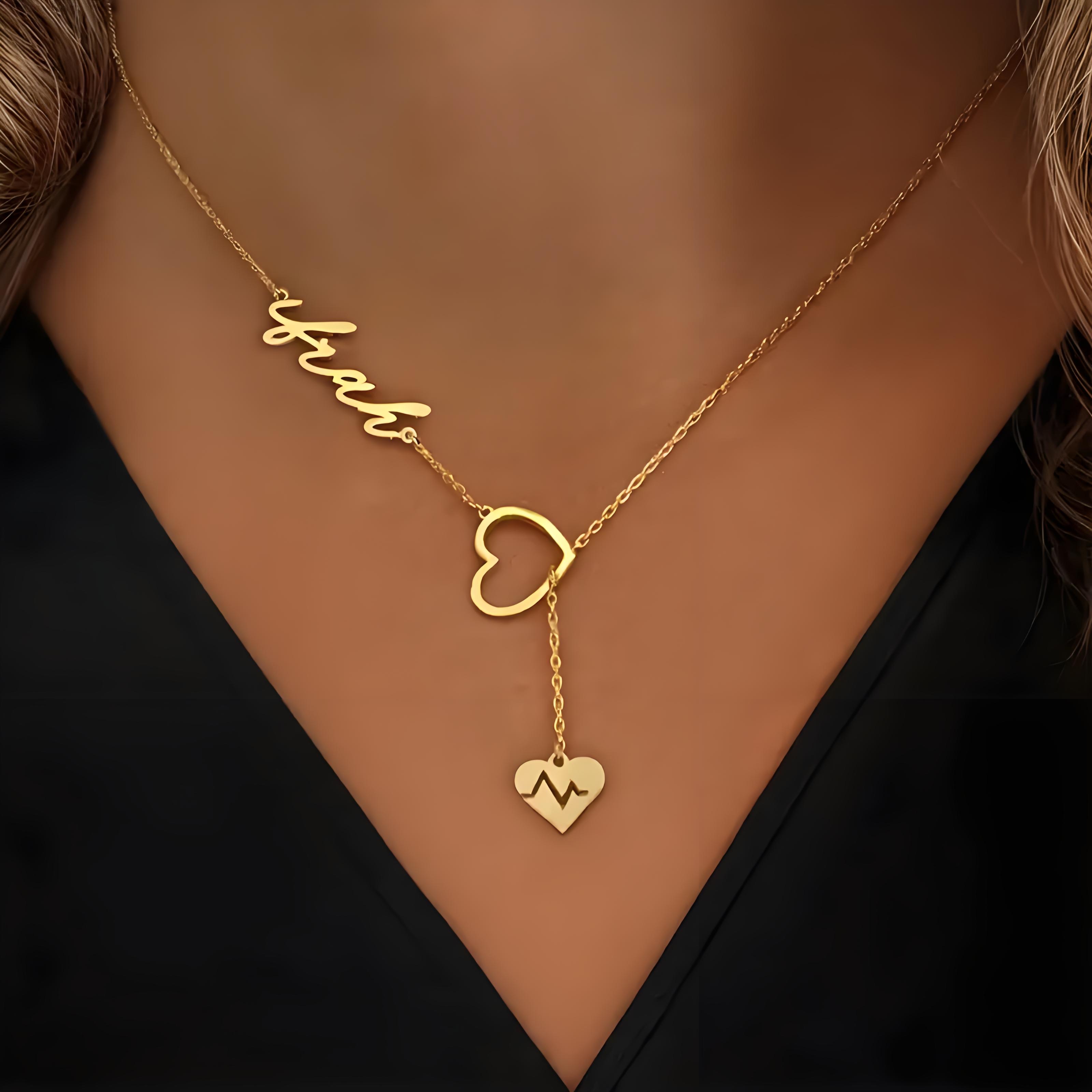 Personalized Couple Heartbeat  - Birth Flower Necklace 评论和价格